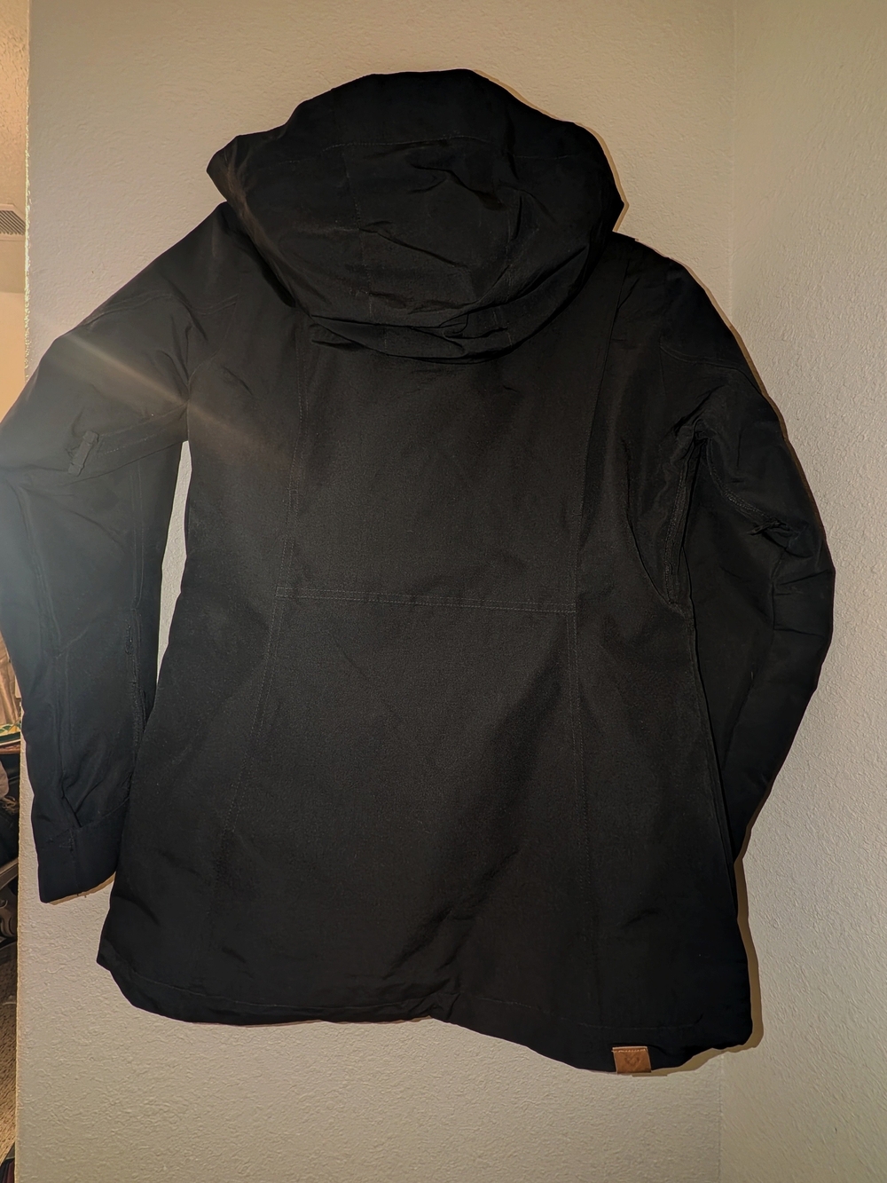 Roxy Women's Black Insulated Snowboarding Parka Used Only Once - Picture 3 of 4